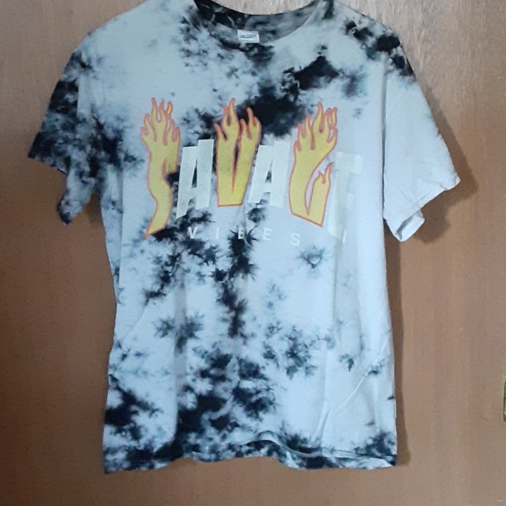 Graphic tee shirt